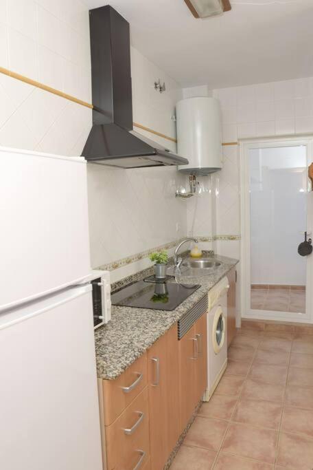 Apartamento Elena - Solo Familias Y Parejas Conil De La Frontera Exterior foto